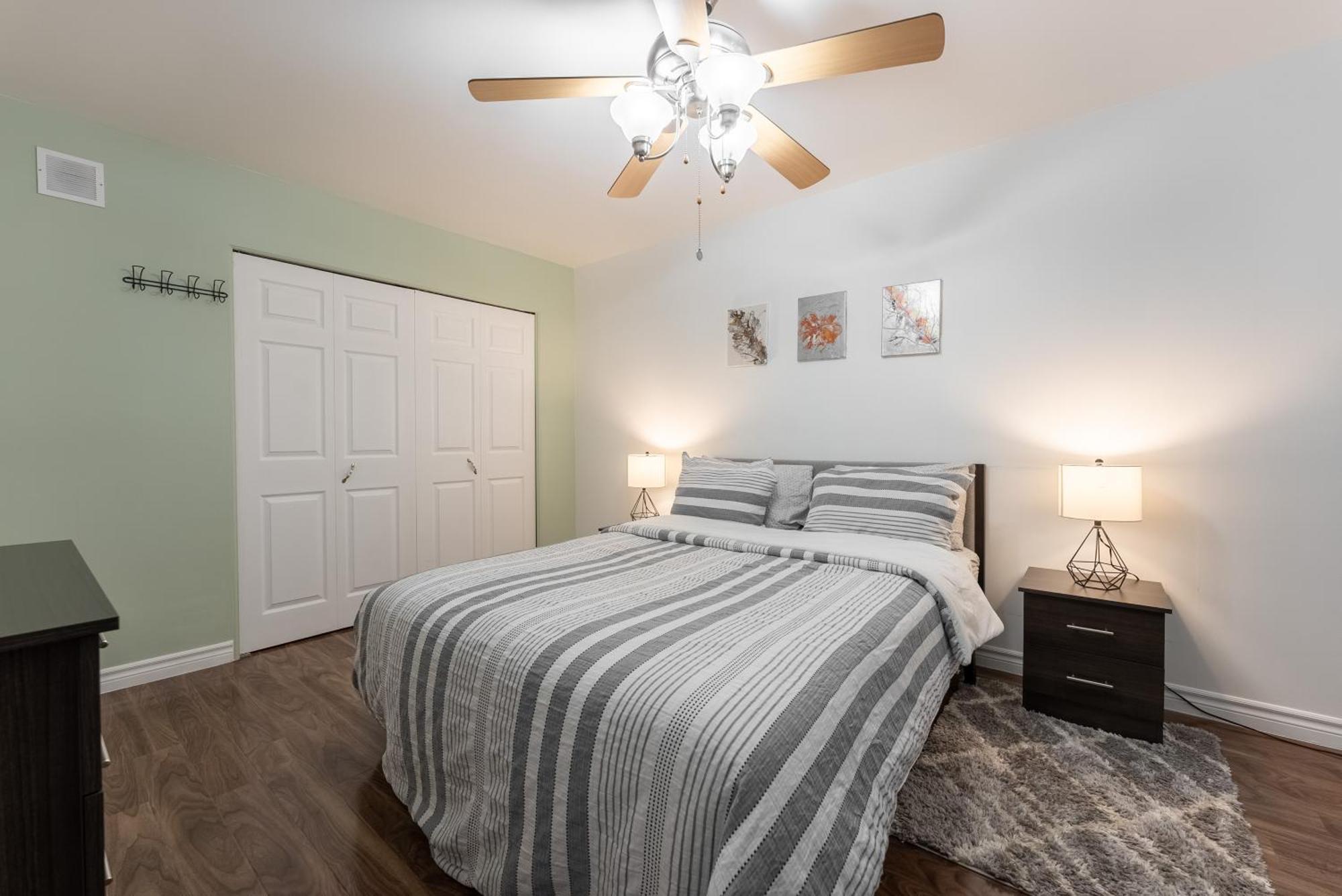 Comfortable Spacious House With Parking Brossard Exterior foto